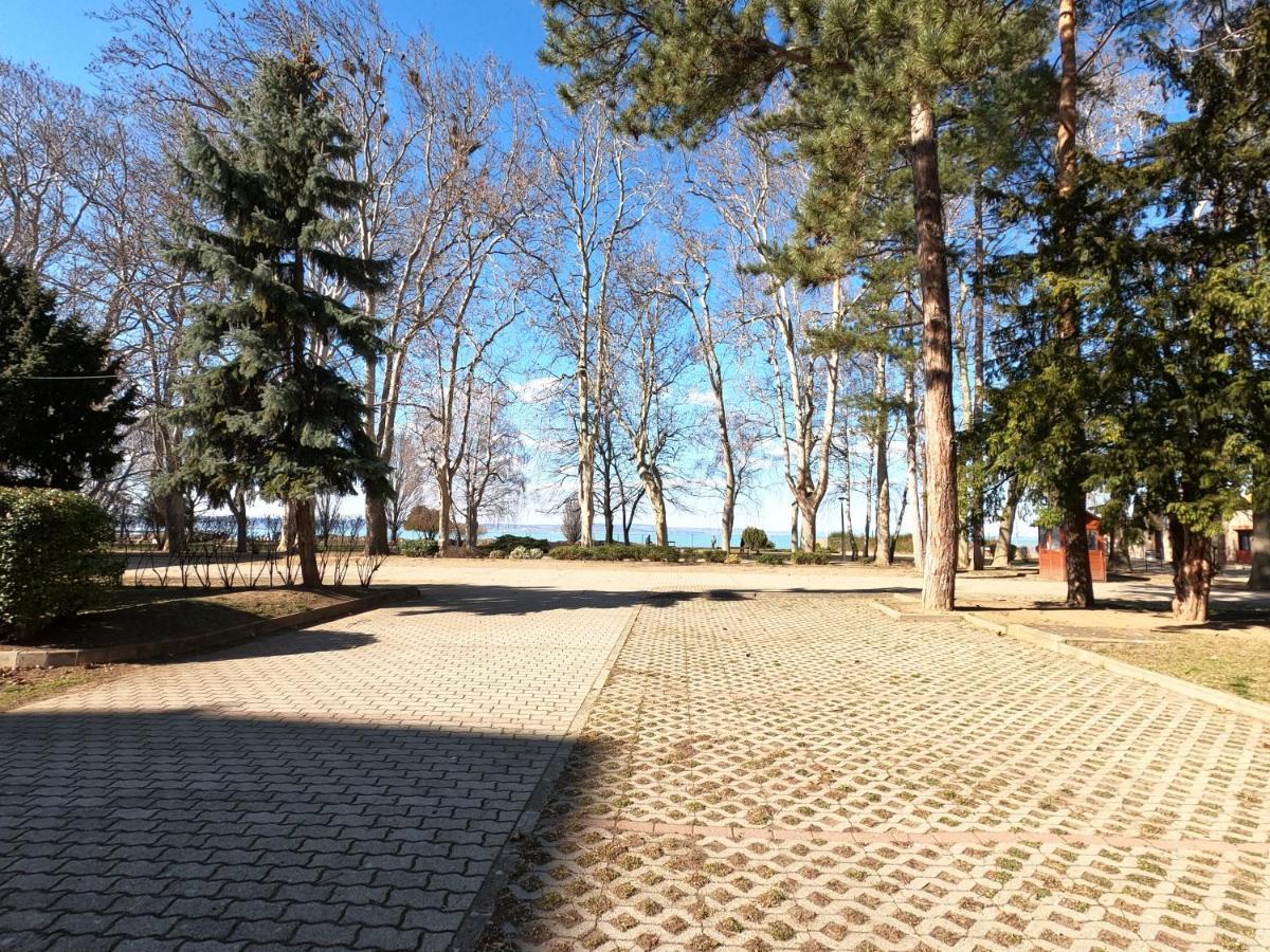 Gosztonyi Villa Siofok Luaran gambar