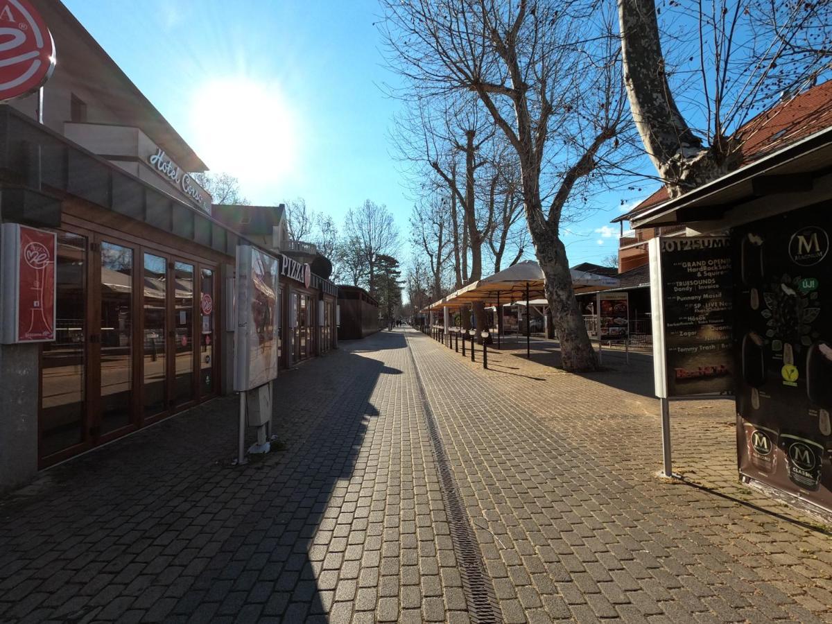 Gosztonyi Villa Siofok Luaran gambar