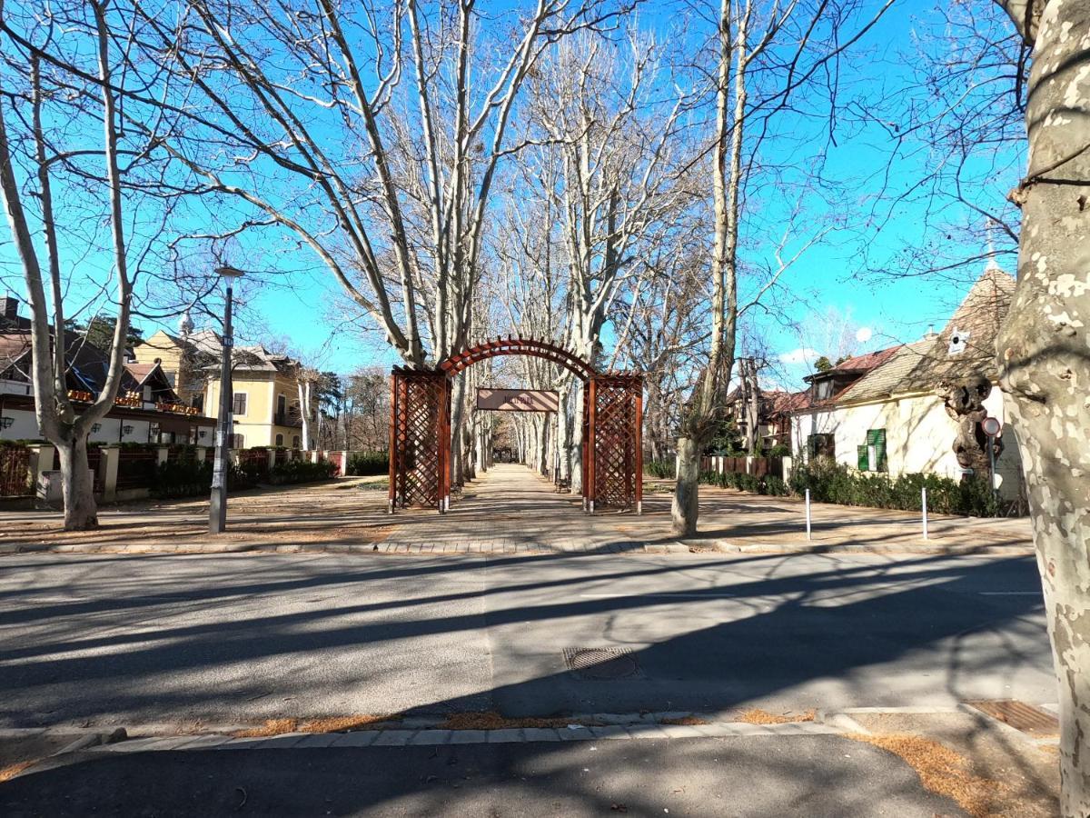 Gosztonyi Villa Siofok Luaran gambar