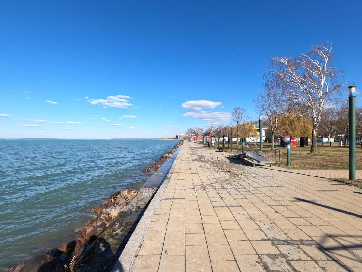 Gosztonyi Villa Siofok Luaran gambar