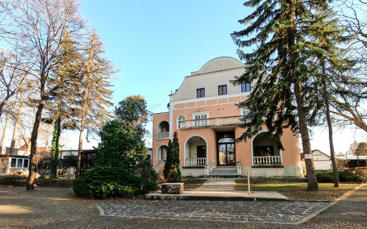 Gosztonyi Villa Siofok Luaran gambar